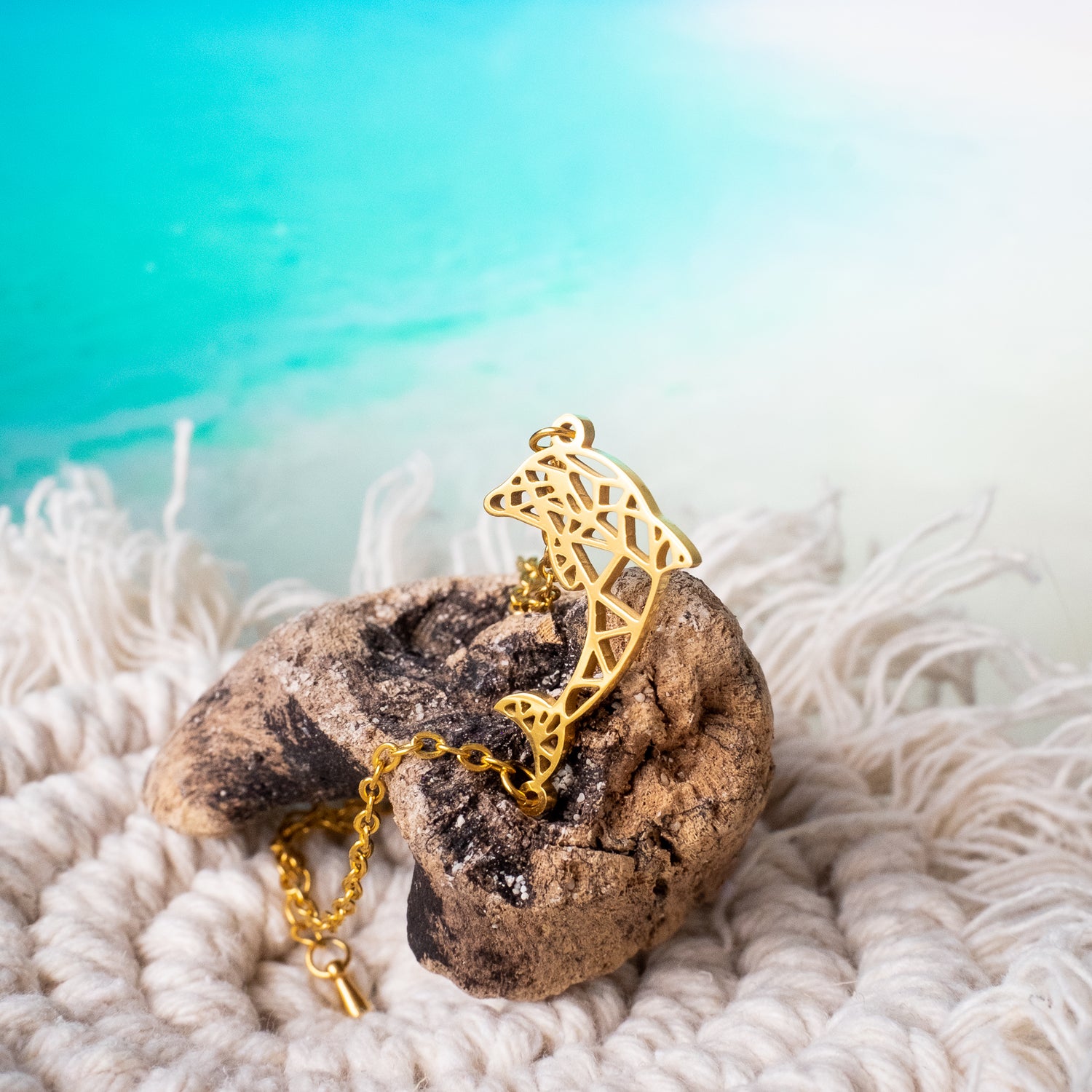 saltwater resistant hypoallergenic dolphin bracelet - Isolana.co